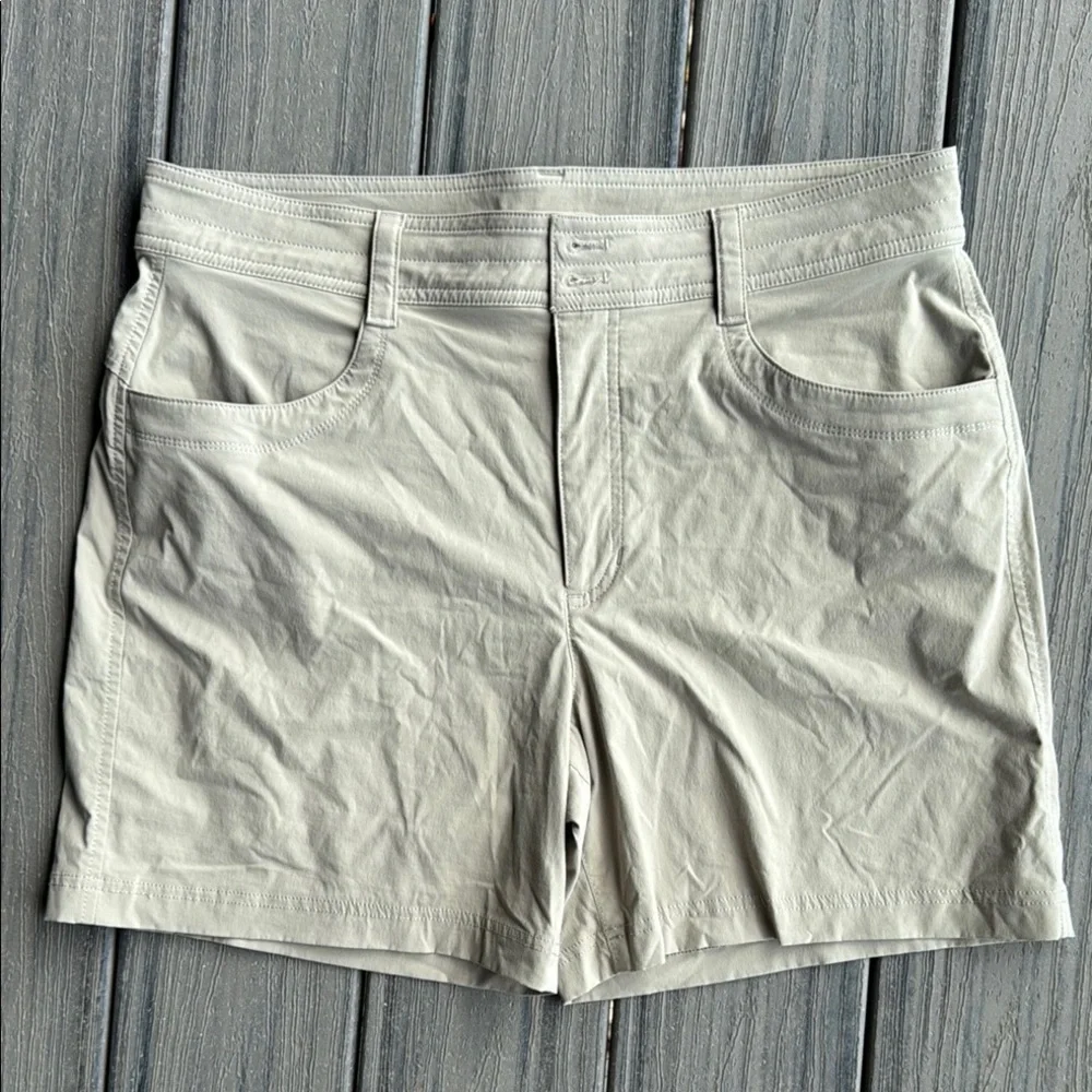 Eddie Bauer Women's‎ Rainier Shorts - Tan - 14 Tall